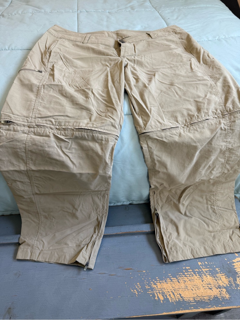 Exofficio Women's Straight-Leg Convertible Pants in Khak